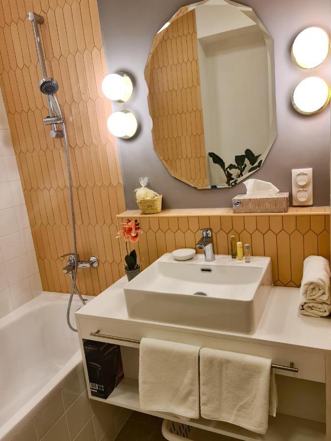 Ditlin Apartmanok Pápa Exteriör bild