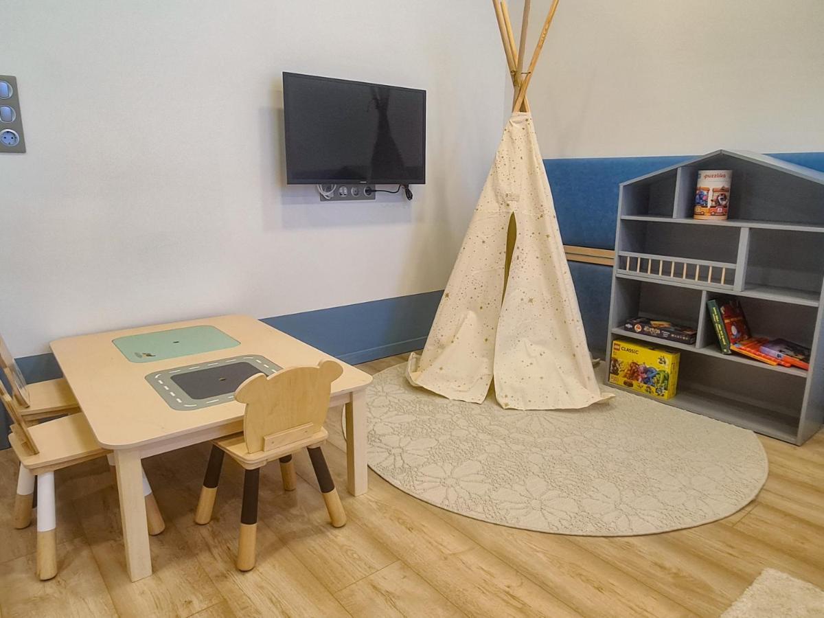 Ditlin Apartmanok Pápa Exteriör bild