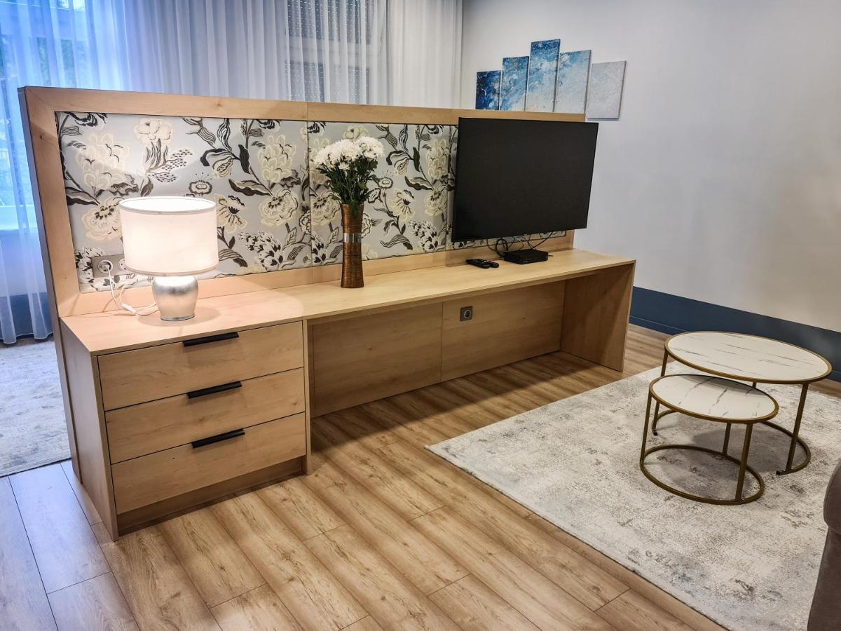 Ditlin Apartmanok Pápa Exteriör bild